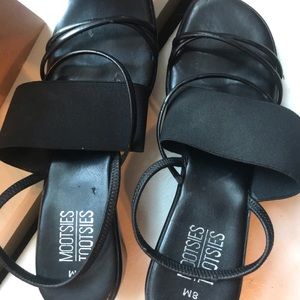 Strappy Mooties Tootsies Wedges